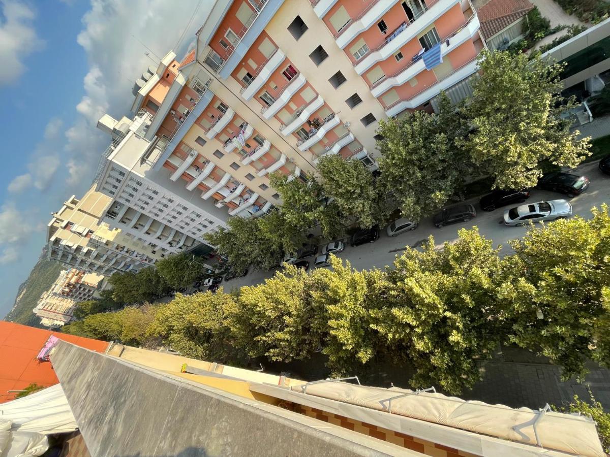 Venus - Cozy Apt With Terrace Vlore Bagian luar foto