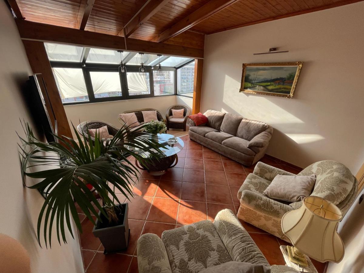 Venus - Cozy Apt With Terrace Vlore Bagian luar foto