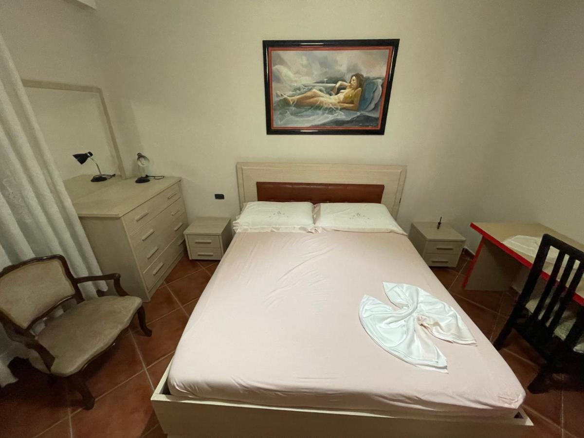 Venus - Cozy Apt With Terrace Vlore Bagian luar foto