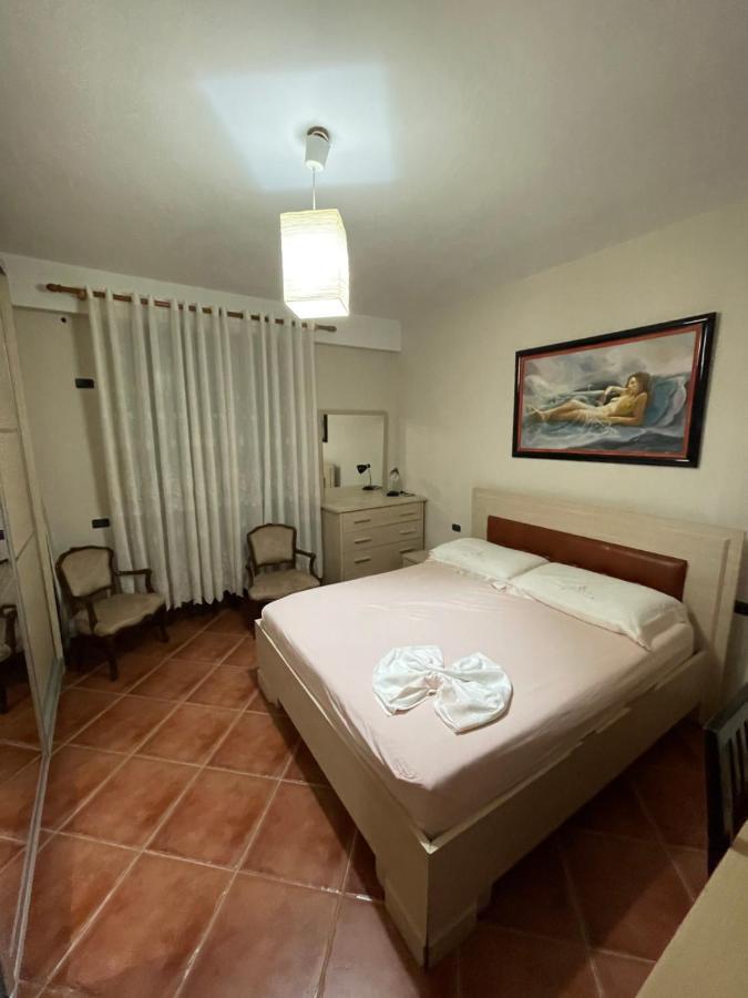 Venus - Cozy Apt With Terrace Vlore Bagian luar foto